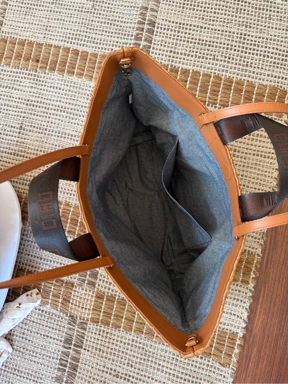 NWOT Clare V. Bateau Tote in Natural Woven Diagonal - Picture 4 of 9